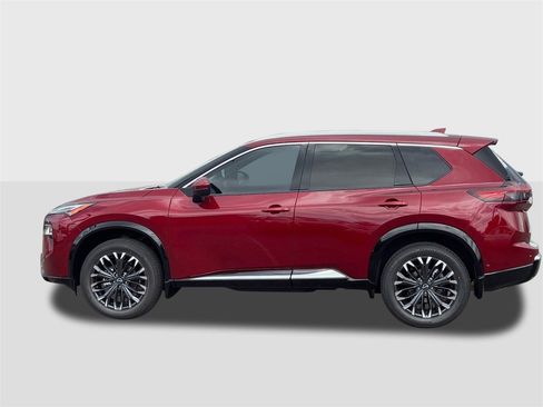 New 2026 Nissan Rogue Platinum image 2