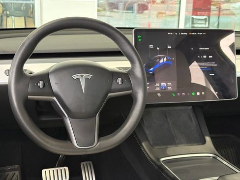Used 2022 Tesla Model Y Performance image 27