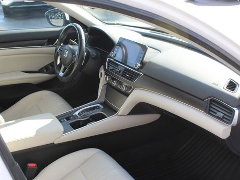 Used 2021 Honda Accord EX-L image 17