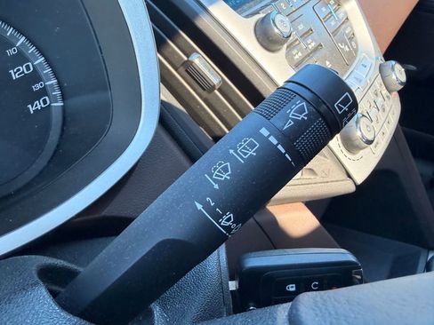 Used 2010 Chevrolet Equinox LTZ image 16