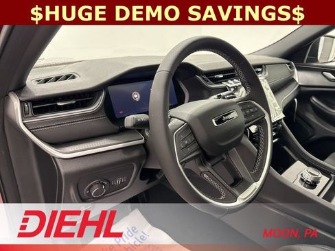 New 2025 Jeep Grand Cherokee Laredo X AWD/4WD image 20