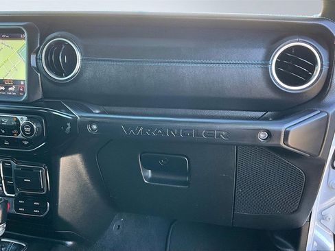 Used 2021 Jeep Wrangler Unlimited Rubicon 4xe w/ Steel Bumper Group image 18