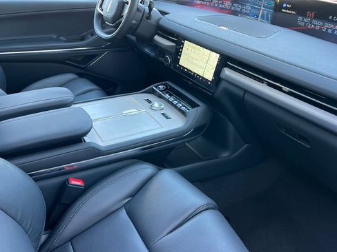 New 2026 Lincoln Navigator L Reserve AWD/4WD image 18