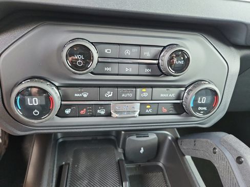 New 2026 Ford Bronco Outer Banks w/ Sasquatch Package AWD/4WD image 22