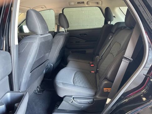 Certified 2025 Nissan Pathfinder SV FWD image 16