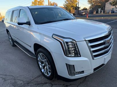 Used 2016 Cadillac Escalade ESV Luxury
