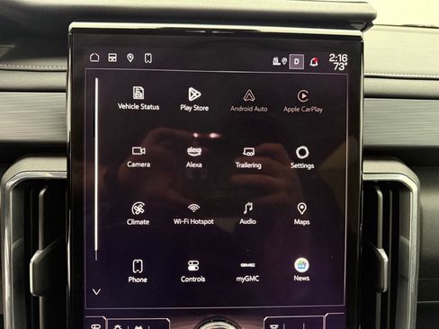 Used 2024 GMC Acadia Elevation w/ Trailering Package FWD image 5