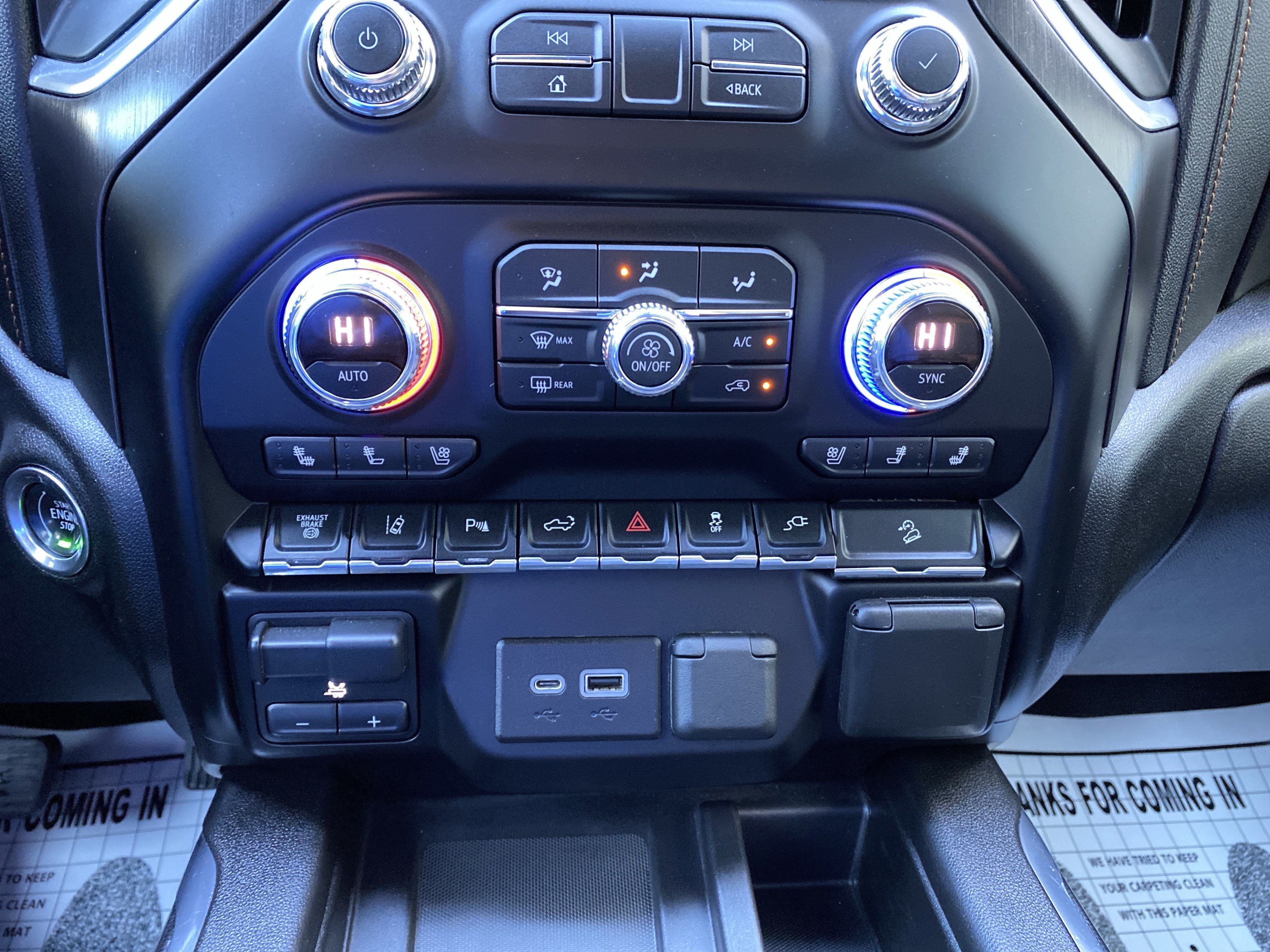 Used 2021 GMC Sierra 2500 AT4 w/ AT4 Premium Plus Package AWD/4WD image 31