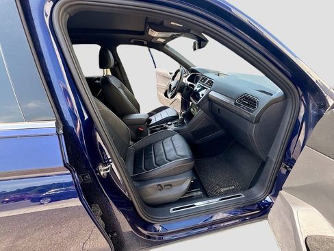 Used 2024 Volkswagen Tiguan SEL R-Line w/ MDO Package, Two-Row AWD/4WD image 33