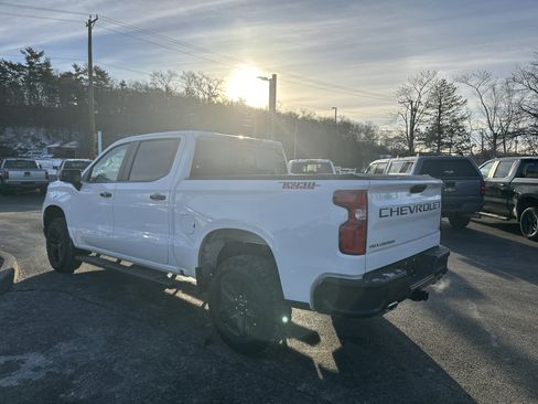 Used 2022 Chevrolet Silverado 1500 LT Trail Boss w/ Convenience Package II image 8