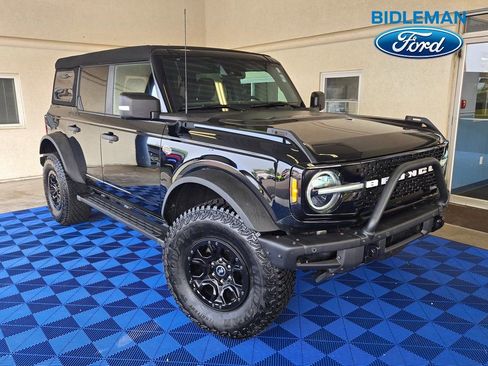 Used 2023 Ford Bronco Wildtrak image 1