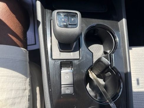 Used 2023 Nissan Rogue SV AWD/4WD image 18