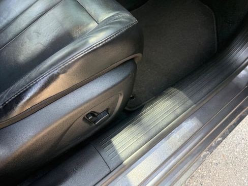 Used 2015 Chrysler 200 C FWD image 36