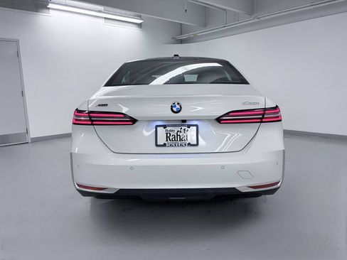 Used 2026 BMW 530i xDrive w/ Executive Package AWD/4WD image 5