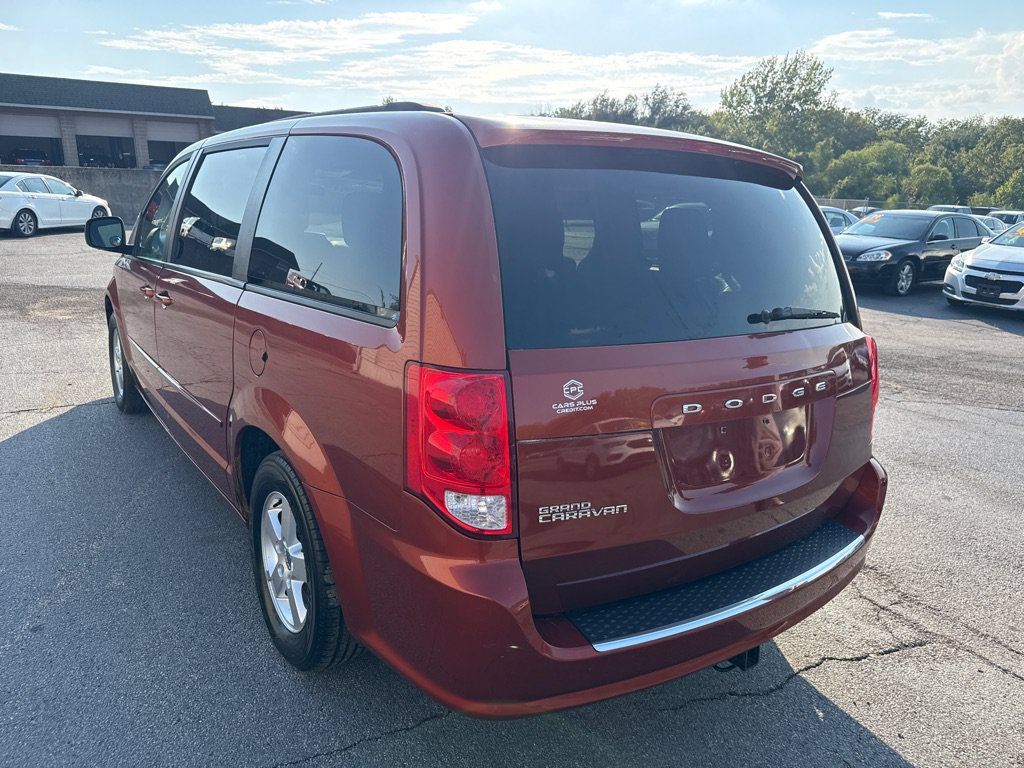 Used 2012 Dodge Grand Caravan SXT FWD image 8