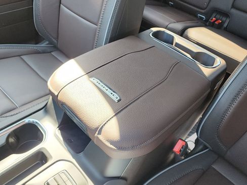 New 2026 GMC Sierra 2500 Denali w/ Denali Reserve Package image 34