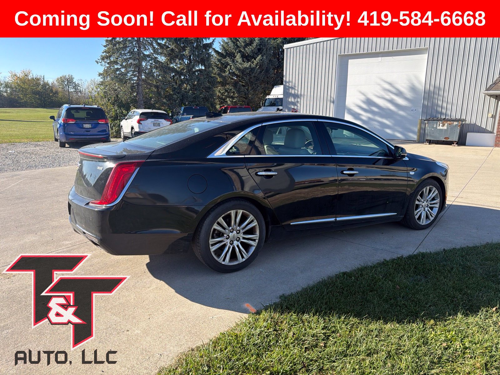 Used 2018 Cadillac XTS Luxury AWD/4WD image 2
