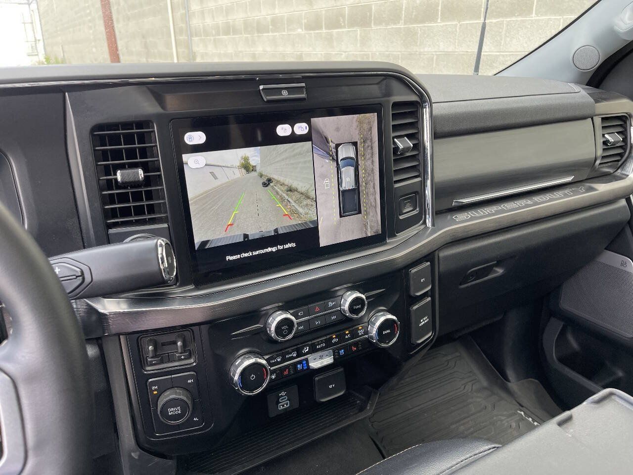 Used 2026 Ford F450 Lariat w/ Lariat Premium Package AWD/4WD image 15