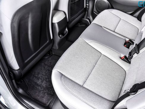 Used 2023 Hyundai Kona SE w/ Cargo Package FWD image 17