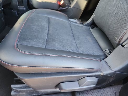 Used 2025 Ford Explorer ST w/ Sun And Sound Package image 29