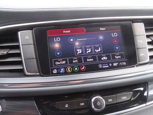 Certified 2024 Buick Enclave Premium FWD image 26