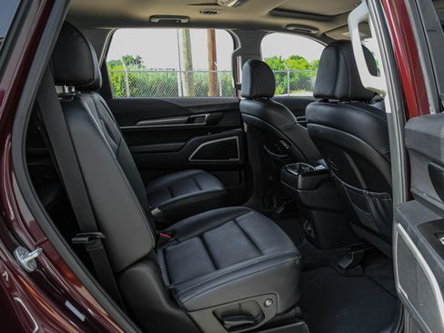 Used 2022 Kia Telluride S AWD/4WD image 39