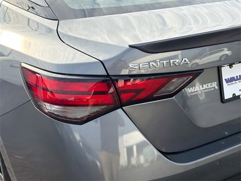 Used 2024 Nissan Sentra SR image 11