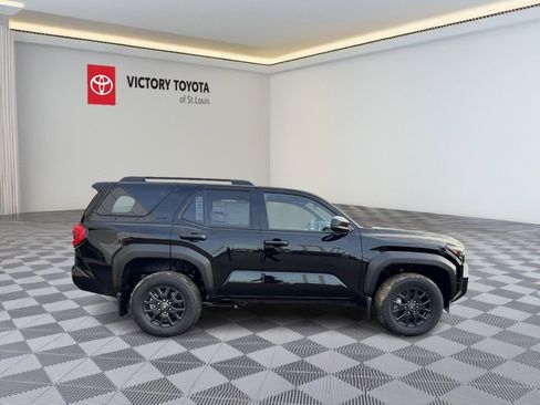 New 2025 Toyota 4Runner SR5 image 2