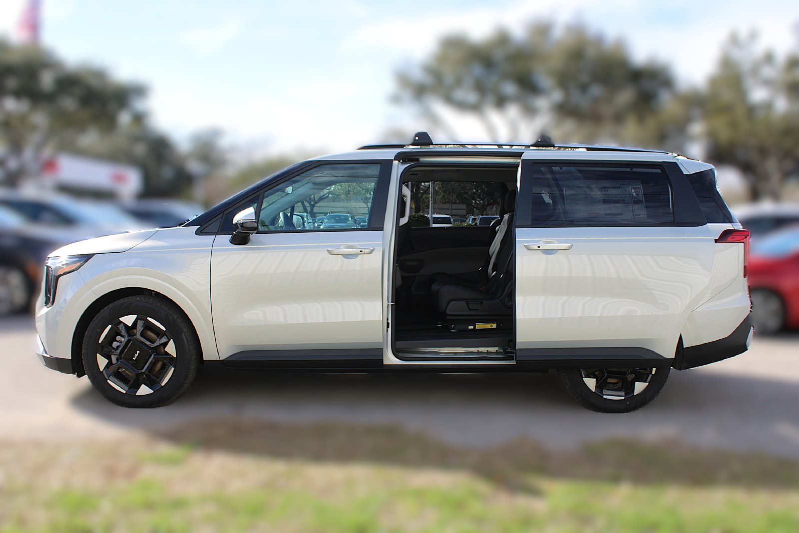 New 2026 Kia Carnival EX FWD image 18