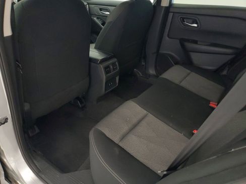 Used 2025 Nissan Rogue SV AWD/4WD image 22