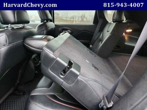 Used 2022 Jeep Cherokee Trailhawk w/ Premium Leather Package image 34