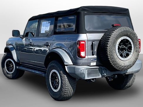 Used 2022 Ford Bronco Big Bend w/ Sasquatch Package AWD/4WD image 9