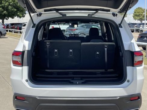 Certified 2025 Honda Pilot Sport image 30