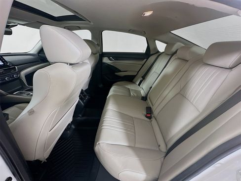 Used 2021 Honda Accord Touring image 26