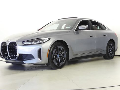 Used 2023 BMW i4 eDrive40 w/ Premium Package RWD image 2