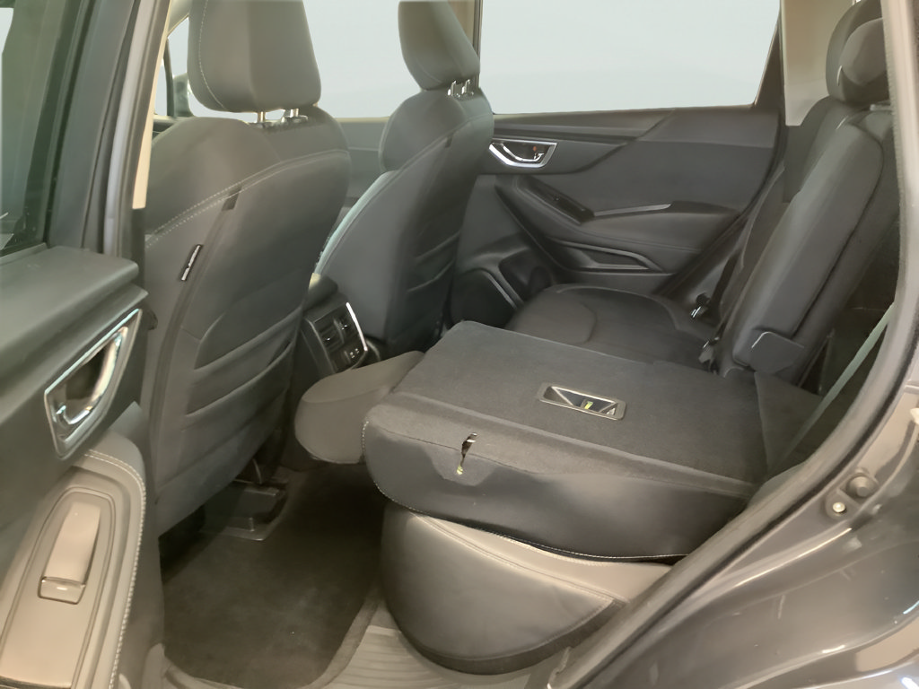 Used 2021 Subaru Forester Premium AWD/4WD image 18