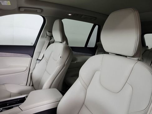 Certified 2023 Volvo XC90 B6 Plus w/ Protection Package Premier AWD/4WD image 26