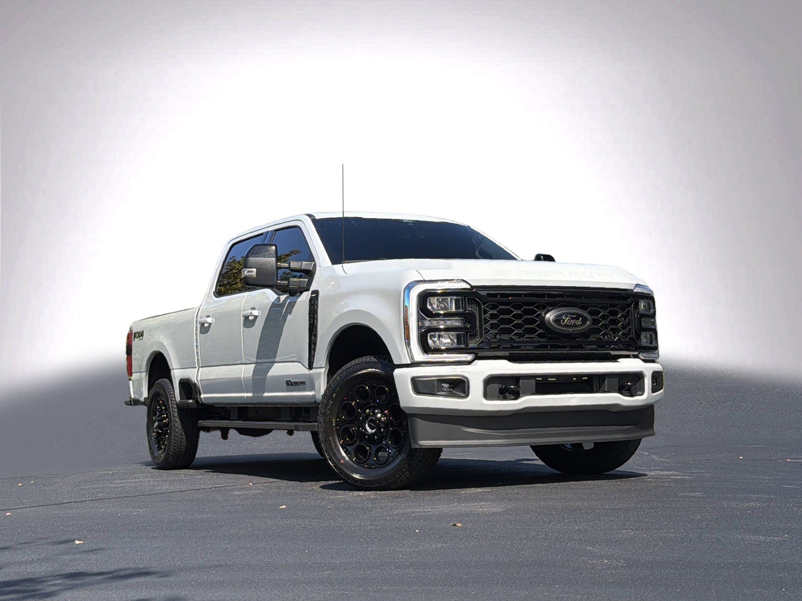 Used 2026 Ford F250 Lariat AWD/4WD image 2