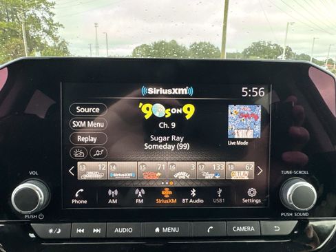 Used 2023 Nissan Pathfinder SV image 26