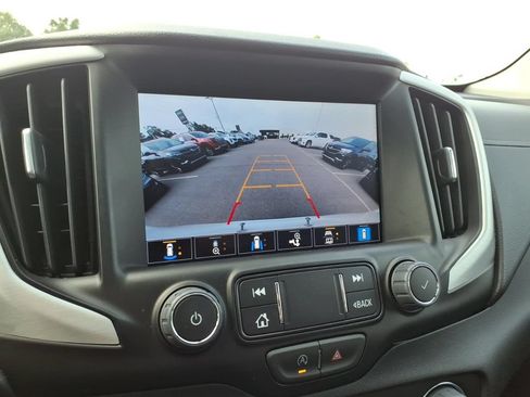 Used 2024 GMC Terrain SLT w/ Tech Package AWD/4WD image 19