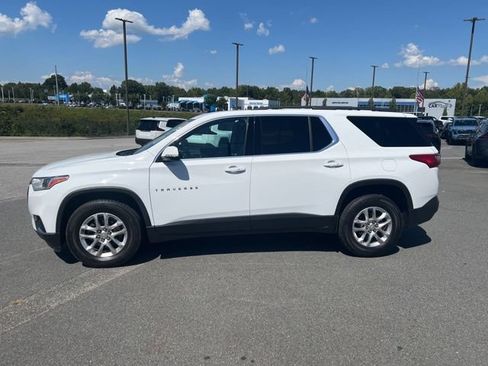 Used 2020 Chevrolet Traverse LT FWD image 4