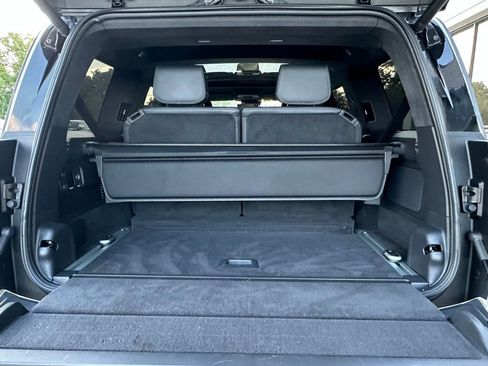 Used 2022 Rivian R1S Adventure image 70