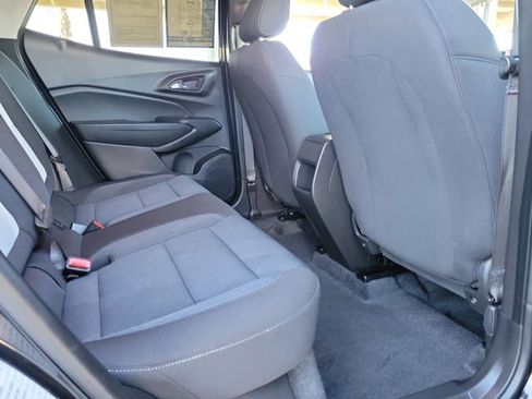 Used 2025 Chevrolet Trax LS image 24