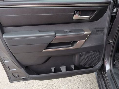 Used 2022 Toyota Tundra SR5 w/ Convenience Package image 24