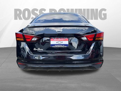Used 2024 Nissan Altima 2.5 S FWD image 5