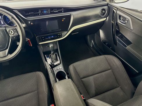 Used 2017 Toyota Corolla iM image 27
