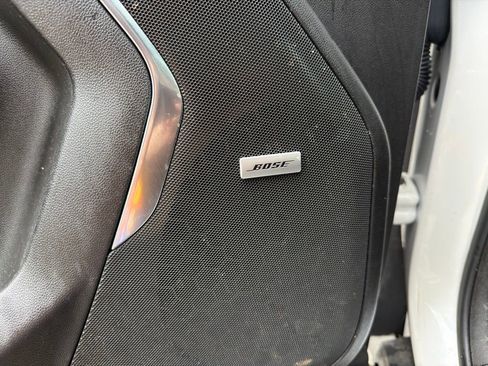 Used 2022 Chevrolet Suburban High Country w/ LPO, Illumination Package image 6