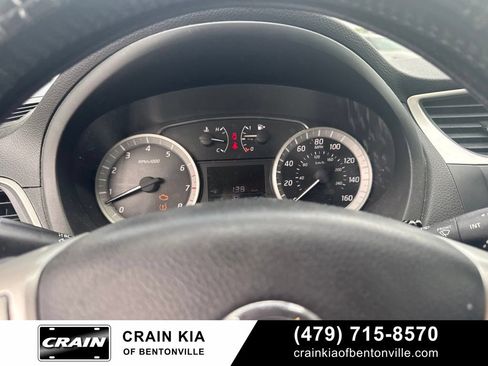 Used 2015 Nissan Sentra SV FWD image 15