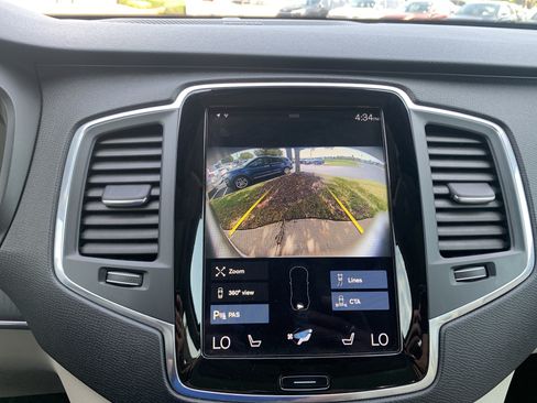 Used 2020 Volvo XC90 T6 Momentum w/ Protection Package AWD/4WD image 25