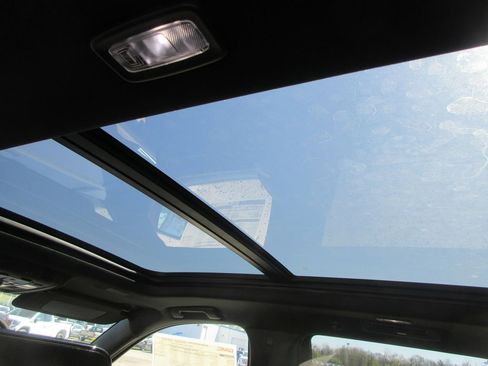 New 2026 GMC Yukon Denali Ultimate image 14